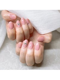 シンプルビジューネイル