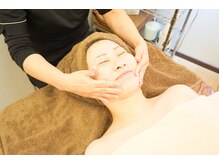 ステラフィールド(stella field)/ハンドマッサージ　むくみ改善へ