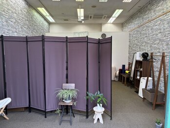 整体×パーソナルダイエット ツルヤみかげ店の写真/お悩みや身体の状態に合わせた整体×パーソナル指導!ストレッチや毎日の食事指導で寄り添いダイエット◎