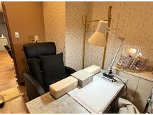 ザ ネイル パーラー 博多駅(The Nail Parlor)の雰囲気（周りを気にせず過ごせる個室&ゆったりリクライニングシート）