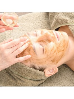 リラクゼーションラボ ユニコ(unico)の写真/剥離なし《ハーブピーリング/マイクロニードルピーリング》トラブルに負けない美肌の土台づくりに◎