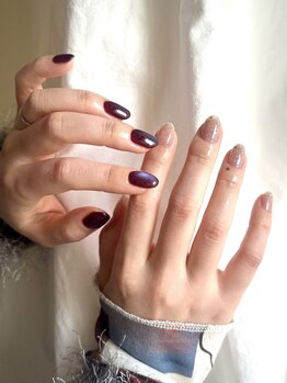 ライト(light)の写真/ワンカラーからニュアンスまで、ちゅるんとした質感の似合わせワンカラー◎指先に大人のひとくせを。