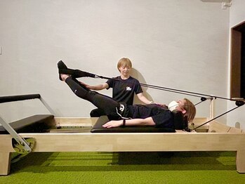 リエットストレッチ 神田町店の写真/【整体×パーソナルトレーニングで身体のコアを強化】筋肉×骨格を整え柔軟性UP&美姿勢◎肩コリ腰痛も改善!