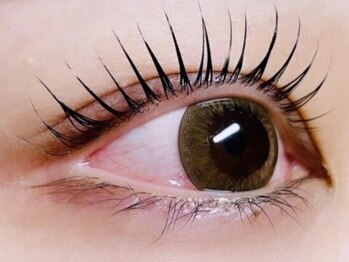 バンビちゃんのお目目 熊本店の写真/まぶたまでググッと上がる♪最強まつげパーマ“バンビラッシュ”で垢抜け◎ナチュラル＆印象的な目元へ！