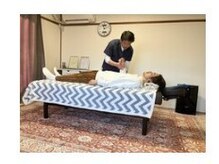 ファンライフ整体の雰囲気（基本ベッドでの施術ですリラックスして受けていただけます。）
