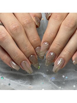 Helianthus【パラジェル/フィルイン】の写真/【世田谷代田】シンプルだからこそ際立つ極上の艶と美フォルム★指先を見るたび気分が上がる洗練ネイル♪