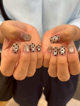 アーバンシーネイル 川口店(Urbansea nail)/マグネット×ドット