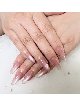 ブランネイル(BLANC.nail)の写真/憧れのロングネイルへ♪長さだしができるサロンで深爪解消を目指し指先から輝く！