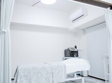 エピズム(EPISMU)/施術用ベット