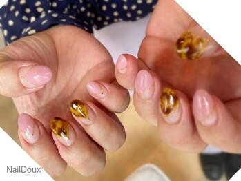 ネイル ドゥ 岡山駅前店(Nail Doux)/変形フレンチ大理石ネイル