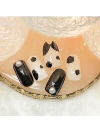 定額B ¥6500 ハチワレ猫