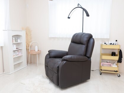 trois.［HBL/ハリウッドブロウ/眉毛/アイブロウ/フェイスワックス］【トロワ】の写真