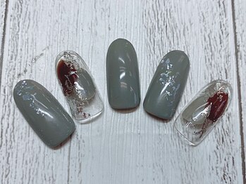 ネイルアンドアイラッシュサロンR/ぬりかけデザイン