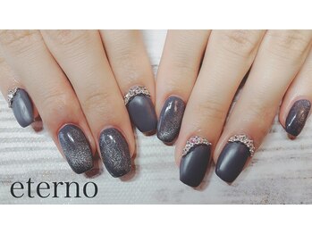 エテル(eterno)/キラキラマグネットネイル