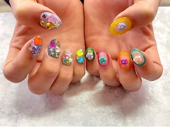 モレリア 心斎橋店(morelia)/ちぐはぐネイル