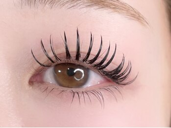 リンベル 西尾店(LINBELLE)の写真/丁寧な接客や施術に定評あり♪自まつ毛の長さを最大限にいかすバインドロックでナチュラルに可愛い目元に☆