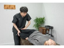 姿勢改善/歪み改善/骨盤矯正/頭痛/腰痛の方に◎