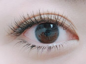 アズールラッシュ(Azul Lash)の写真/圧倒的持続力★話題のバインドロック導入!!2種類のエクステでまつ毛を挟み込む![バインドロック100束¥9500]