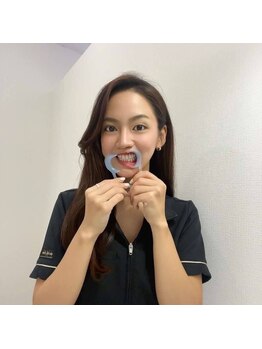 ホワイトニングサロン アース 福知山店(EARTH)/マウスオープナー装着