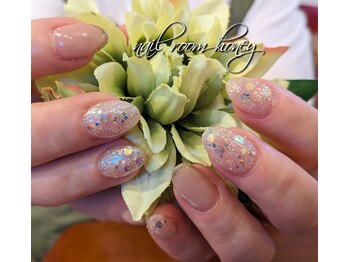 ハニー(honey)/ベージュ&先端ラメライン☆