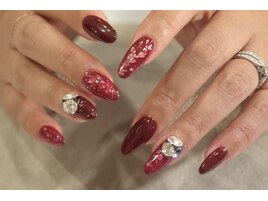 スカルプワンカラーにビジュー♪