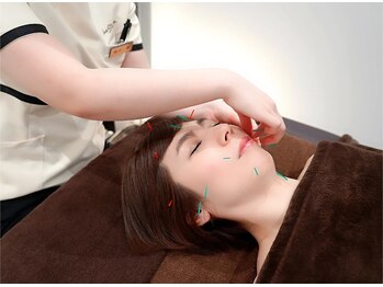 ブルースター/美容鍼