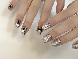 トレンド感ニュアンスネイル