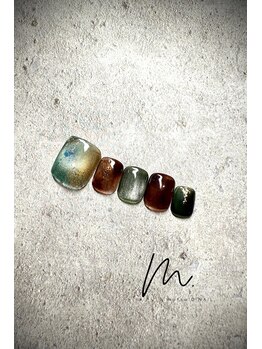 モツヲネイル(motsu.O! NAIL)/縦グラデ×モダンフットデザイン