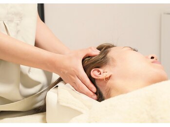 アモ(amo)/小顔矯正