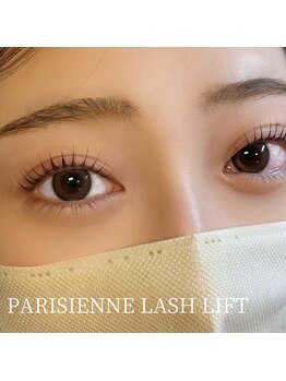 エイティスト(8ist)/パリジェンヌ[新宿/新宿駅]