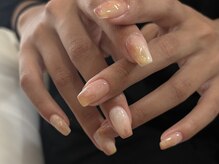 kaede担当　じゅわっと桃ネイル