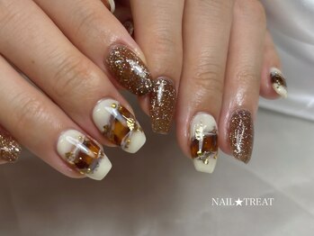 ネイルトリート 茨木駅前店(NAIL TREAT)の写真/多忙な方でも！駅徒歩3分、21時まで営業。洗練された指先で毎日をもっと素敵に◎