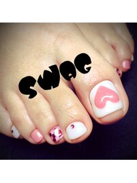 ぷっくりハートネイル