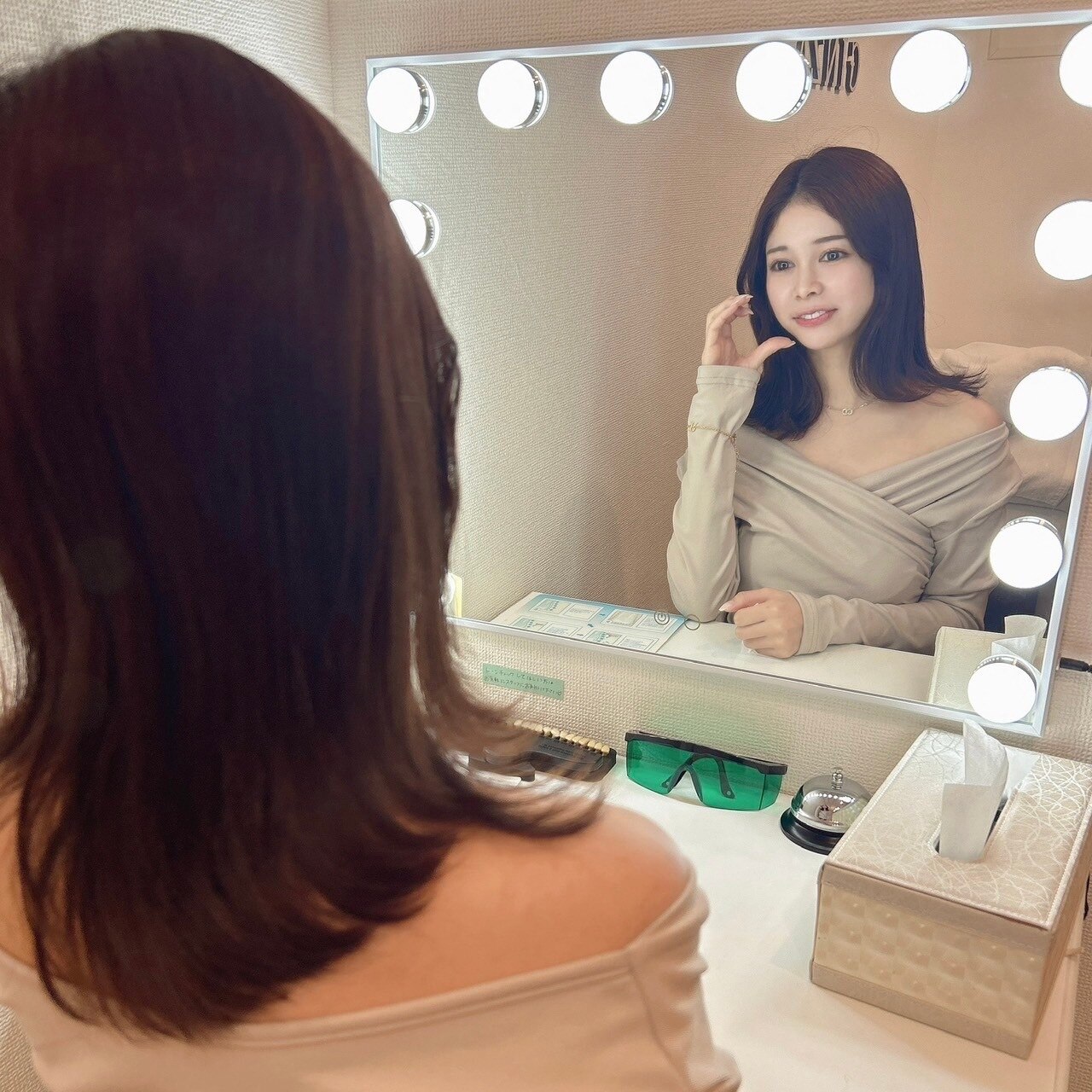 ホワイトニング施術前後の比較写真 症例02