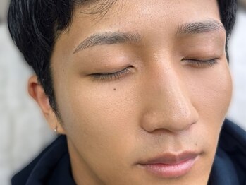 シェアリー(sharely..)の写真/【初めての方も大歓迎☆】まゆ毛WAX脱毛で形を整えて垢抜けた印象に◎自信の持てる美男子で清潔感UP！