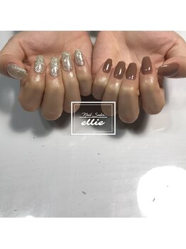エリー(ellie)/ちぐはぐネイル
