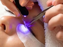 【エクステ】圧倒的持続力と快適さを叶える「LEDエクステ」導入