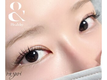 ラズリ(razuri)の写真/【歴12年の高技術×丁寧な接客でリピーター多数◎】白基調の落ち着いた空間でゆったりと施術が受けられる♪