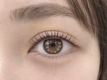 エスプレッソ アイビューティーアンドネイル 新百合ヶ丘店(Espresso)の写真/抜け感のある大人可愛いまつげパーマで、ナチュラルなのに印象的な目元を叶えます☆