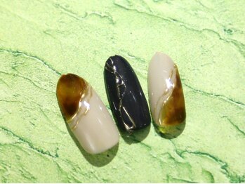 フォルチェ ゆめタウン東広島店(Folche)/べっ甲アートネイル