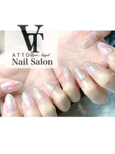 アット(ATTO)/大流行のオーロラネイル