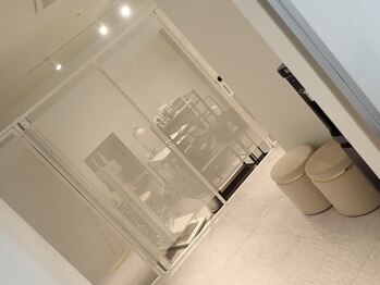 レアム(re-am)/入り口入って左にお進みください