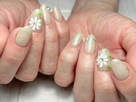 癒しフラワーネイル
