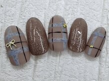 ハニービービー(Honey Bee Bee)/秋チェックネイル