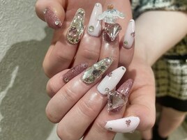 キラキラピンクネイル