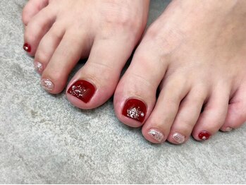 エルーシェ 荻窪店(Nail&Eyelash Ercher)の写真/【パラジェル登録店】フットネイルで足元からお洒落に♪ハンドやまつ毛,眉毛との同時OK◎お得な角質ケア有!