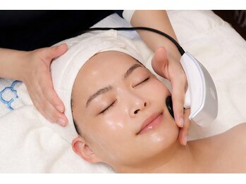 ジョジョイー(JoJoYEE)/フェイシャルトリートメント