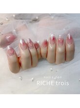 リッシュ トロワ(RICHE trois)/チークマグフレンチ！