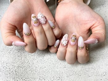 ナッティーキャット(Nutty cat)/フラワーネイル