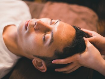 札幌大通美容矯正院の写真/今や男性も顔は大事。たるみ改善やほうれい線の改善の一歩を踏み出そう